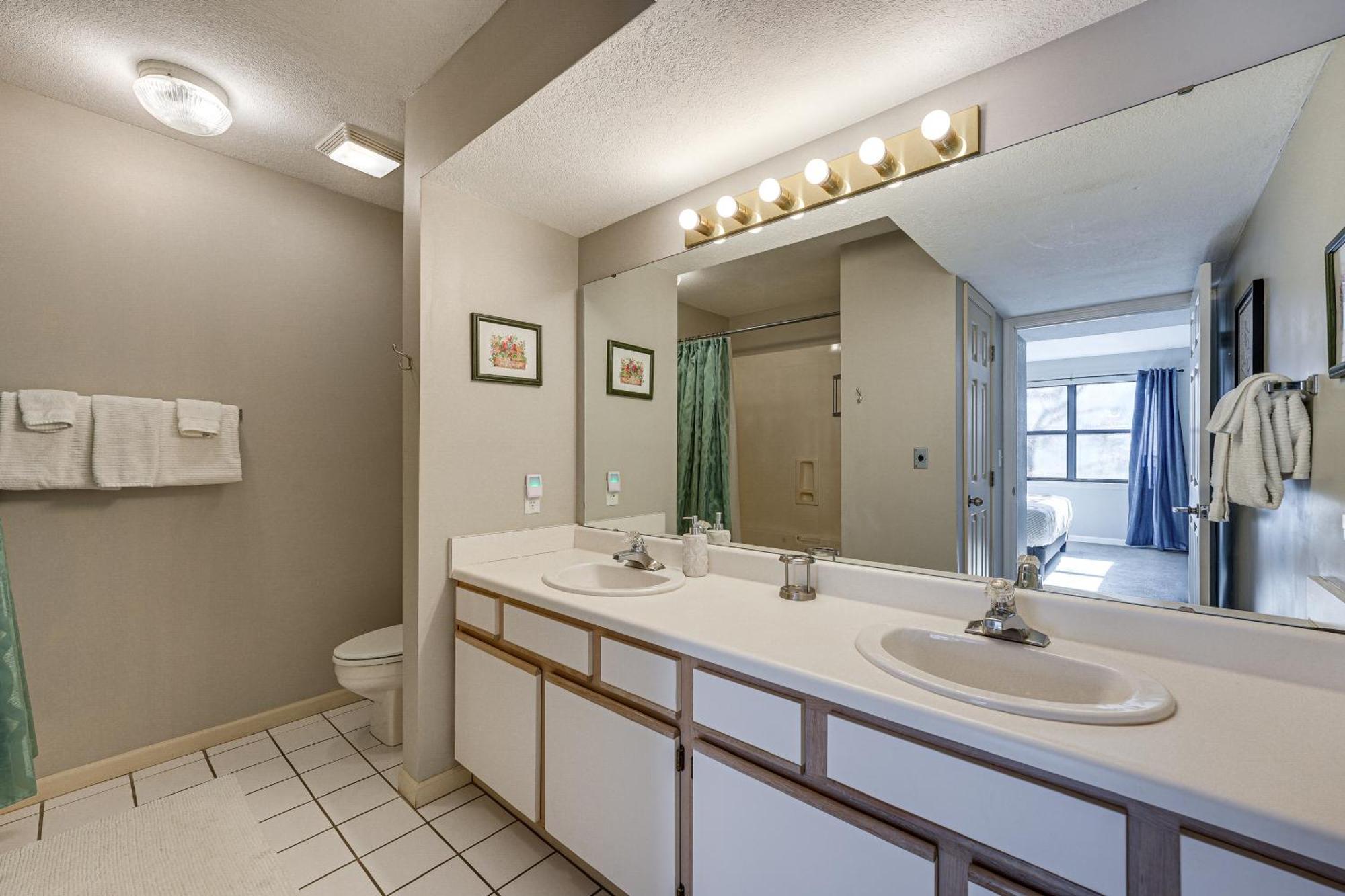 Lakefront Branson Penthouse With Resort Amenities! ภายนอก รูปภาพ
