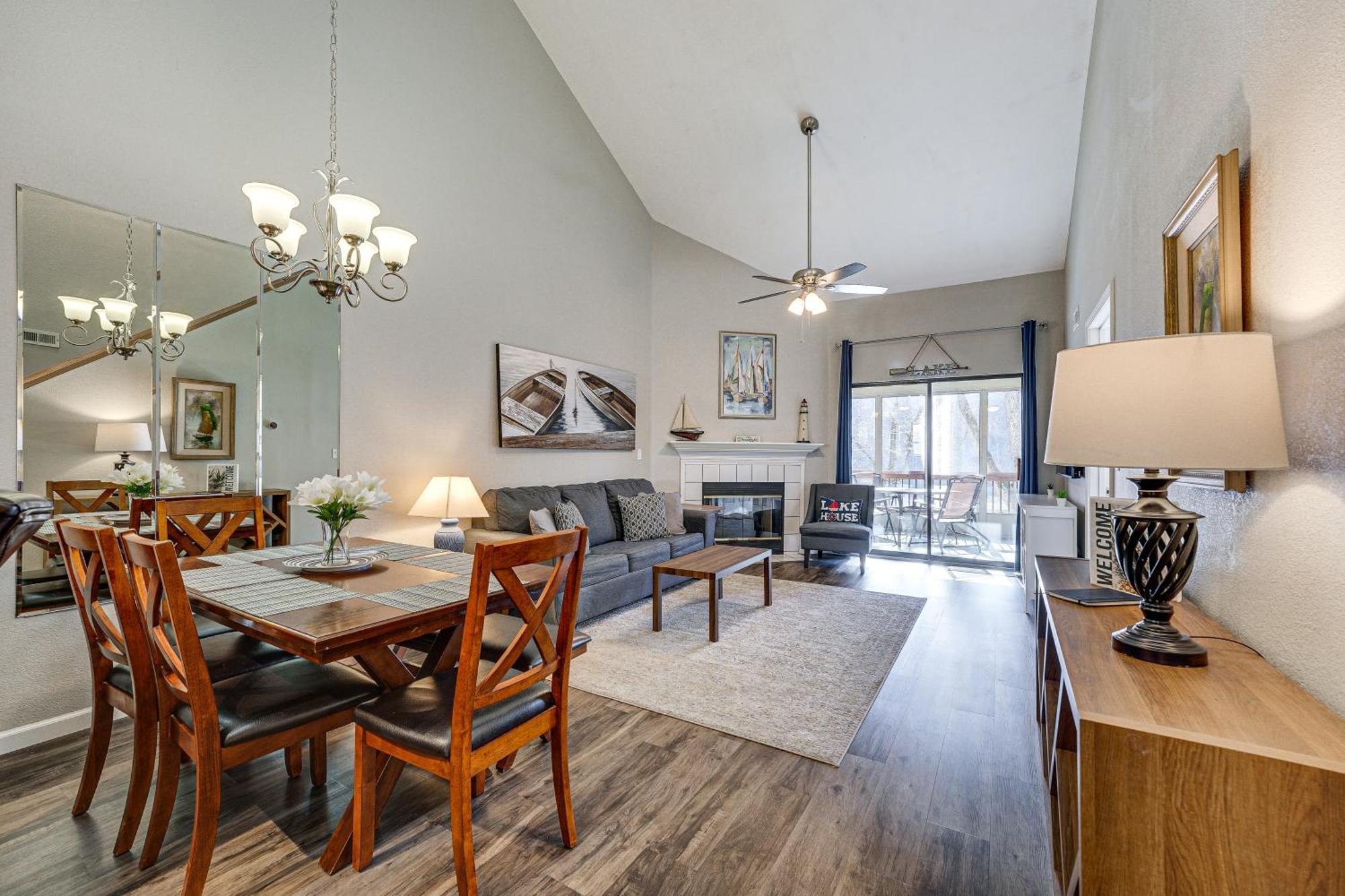 Lakefront Branson Penthouse With Resort Amenities! ภายนอก รูปภาพ